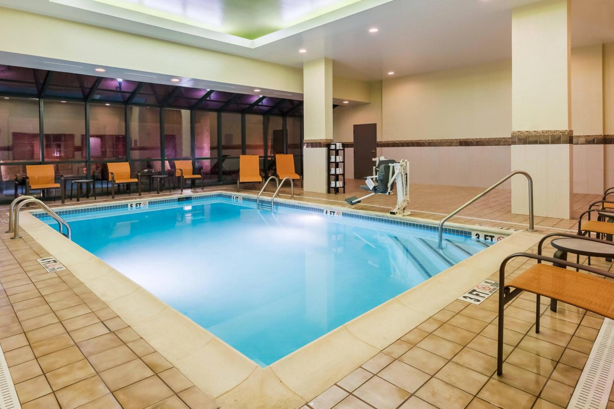 Courtyard By Marriott Chattanooga Downtown Zewnętrze zdjęcie