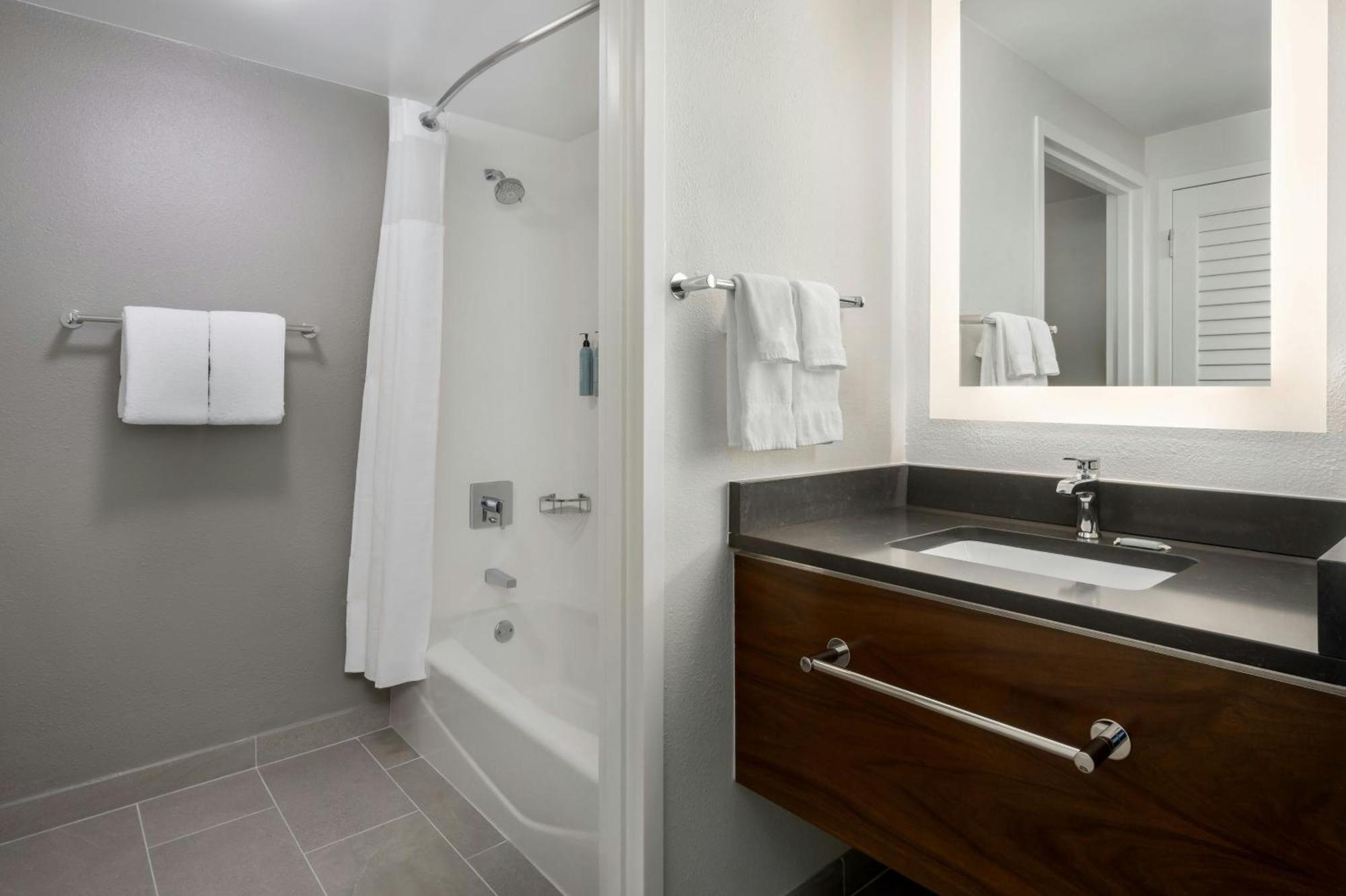 Courtyard By Marriott Chattanooga Downtown Zewnętrze zdjęcie